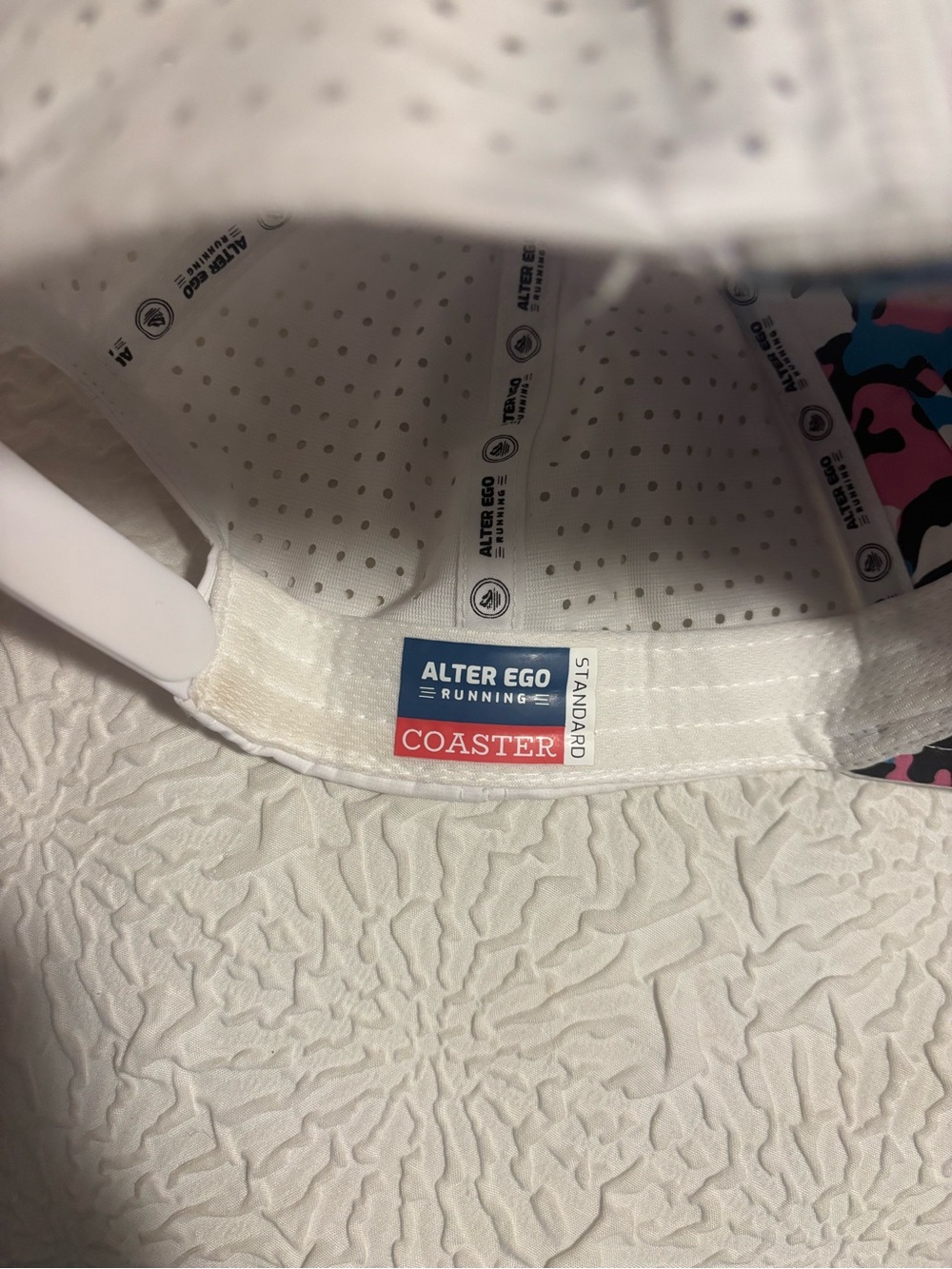 Alter Ego Running Hat - Picture 4 of 4